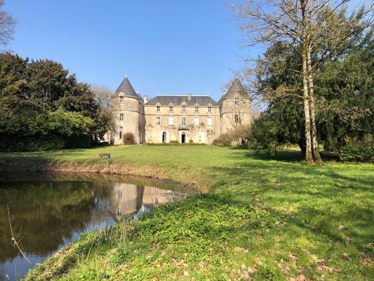 Château de la Mothe Saint-Sulpice-en-Pareds Extérieur photo